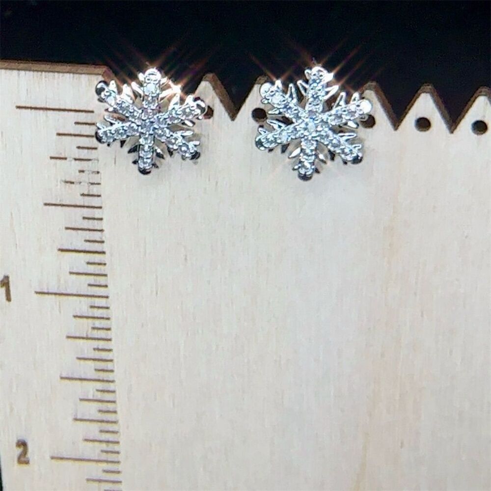 Silver Snowflake Crystal CZ Stud Earrings Christmas Theme - Picture 4 of 8